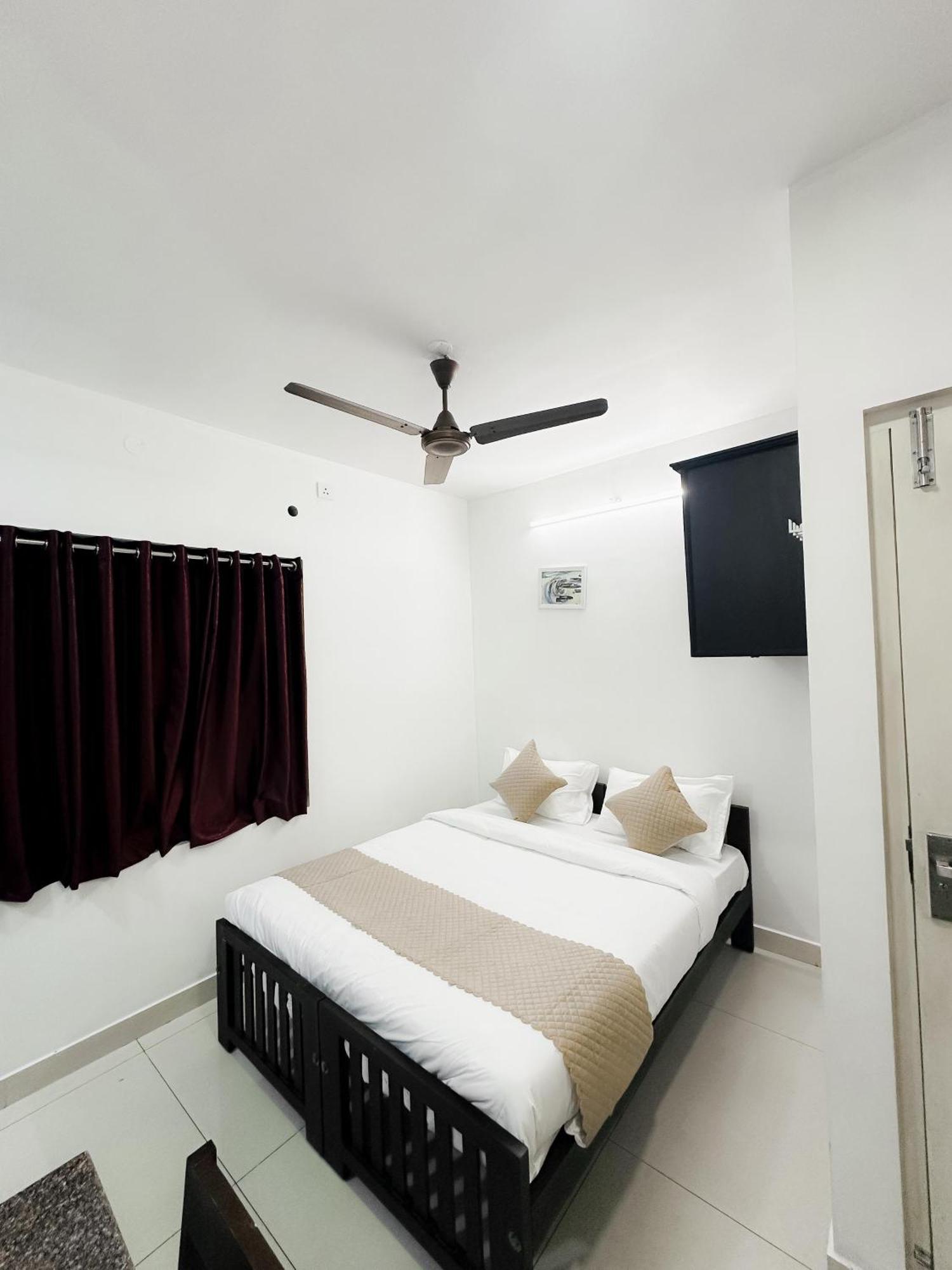 White House Inn Kochi Buitenkant foto