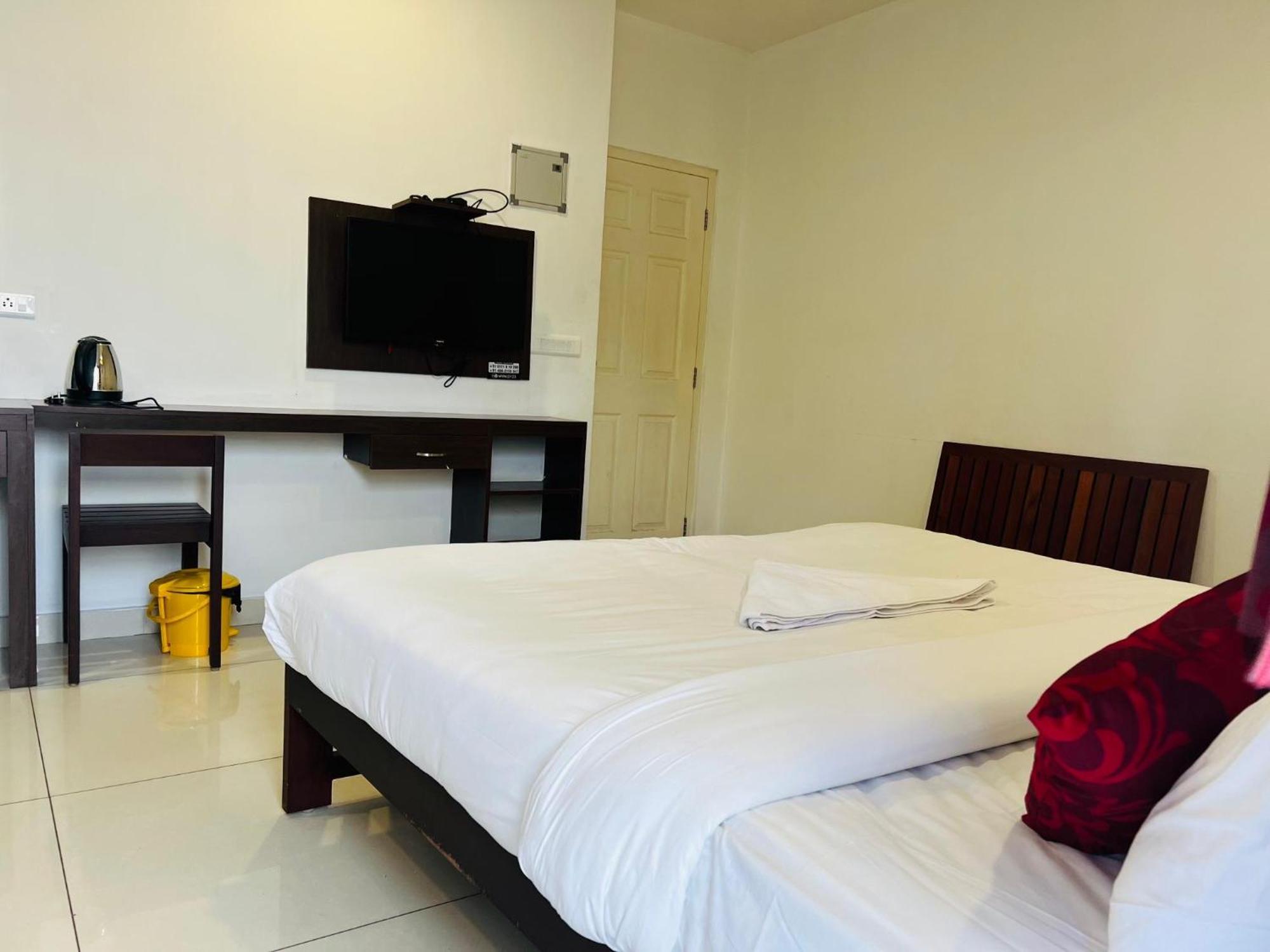 White House Inn Kochi Buitenkant foto