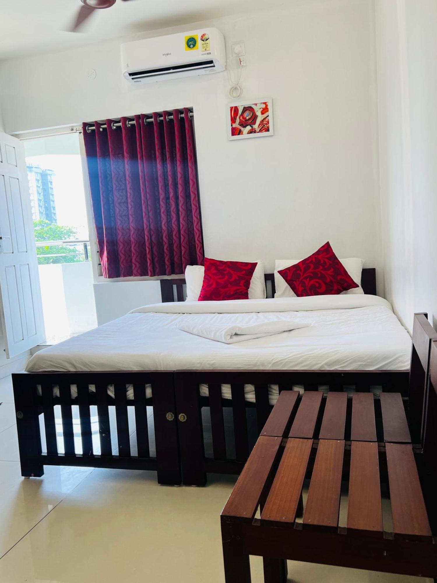 White House Inn Kochi Buitenkant foto