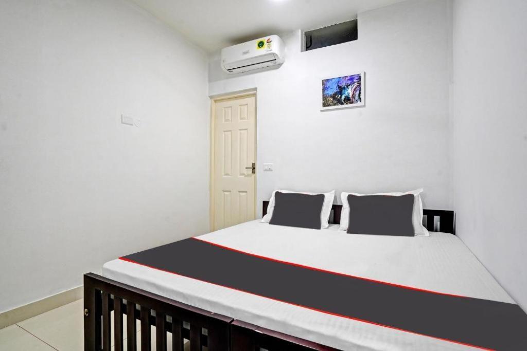 White House Inn Kochi Buitenkant foto